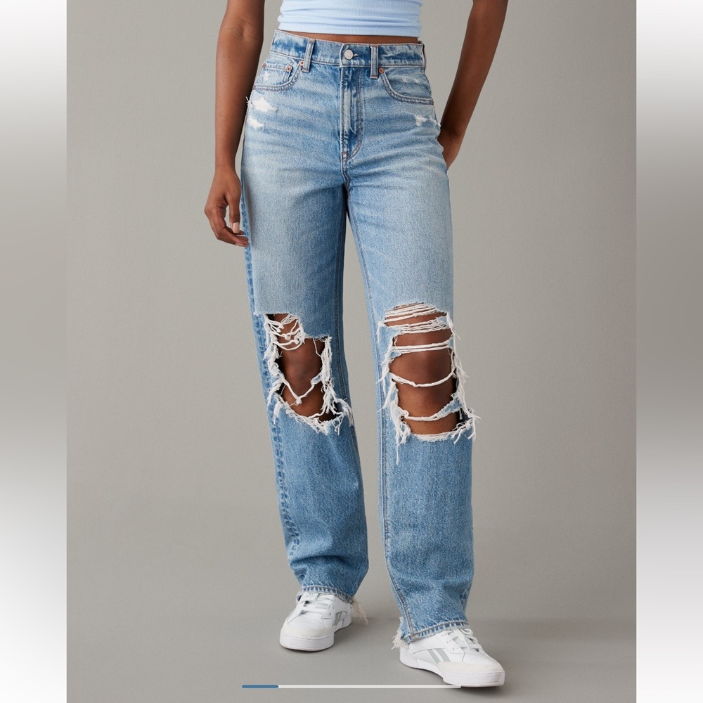 American Eagle Outfitters Light Blue Distressed Straight Leg Jeans